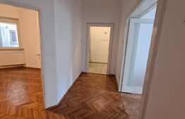 Apartament de 6 camere, ultracentral, foarte spatios