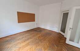 Apartament de 6 camere, ultracentral, foarte spatios