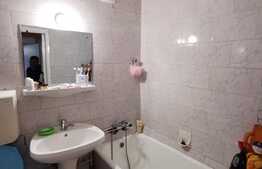 Apartament de 3 camere, zona Frigocom