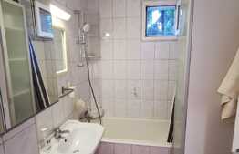 Studio renovat recent aproape de Plaza România