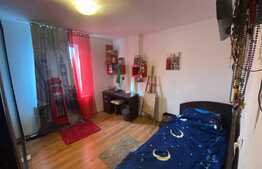 Apartament de 3 camere atipic, zona Mântuleasa