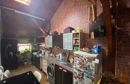 Apartament de 3 camere atipic, zona Mântuleasa