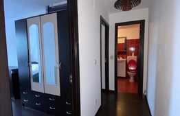 Apartament de 3 camere, cu scară interioară, 75 mp, zona Piața Reșița