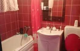 Apartament de 3 camere, cu scară interioară, 75 mp, zona Piața Reșița