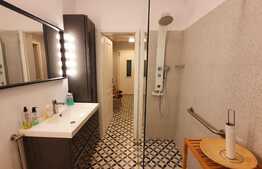 Apartament de 4 camere, 73 mp! Pretabil investitie sau spatiu comercial! Zona Piata Victoriei!