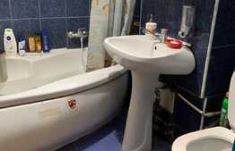 Apartament de 3 camere spatios 70mp zona linistita