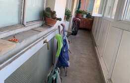 Apartament de 2 camere, balcon de 12 mp, zona Ferdinand