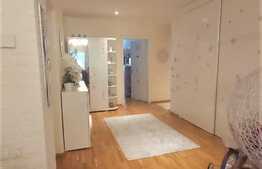 Apartament de 3 camere, superb, cu terasa si curte, Pipera