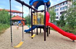 Apartament de 3 camere, foarte spatios, mobilat, zona linistita