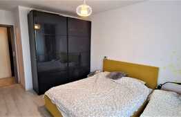 Apartament de 3 camere, foarte spatios, mobilat, zona linistita