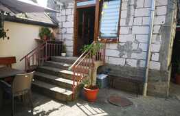 Casa formata din 2 corpuri, teren de 280 mp, soseaua Chitila!