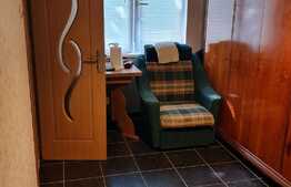 Garsoniera, zona de sud, la 3 minute de statia de metrou