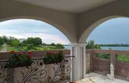 Vila de lux, 5 camere, pe marginea lacului Lebada!