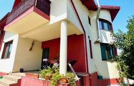 Vila de 230 mp utili construita ca la carte! Otopeni!