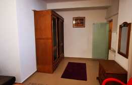 Apartament 3 camere in vila, 54 mp, Central! 