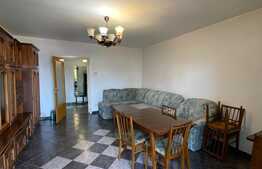 Apartament 3 camere, 74 mp, etaj intermediar, zona Decebal 