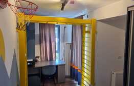 Apartament de 4 camere, decomandat, Piata Muncii