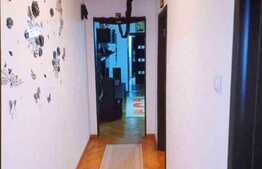 Apartament 4 camere, semidecomandat, zona linistita