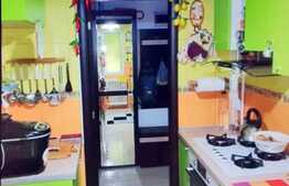 Apartament 4 camere, semidecomandat, zona linistita