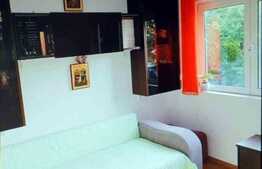 Apartament 4 camere, semidecomandat, zona linistita