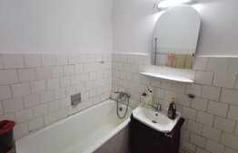 Apartament de 2 camere decomandat, zona Păcii