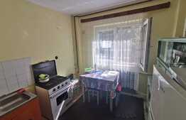 Apartament de 2 camere decomandat, zona Păcii