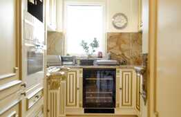 Apartament UNICAT, 5 camere, 160 mp, pentru PRETENTIOSI! 