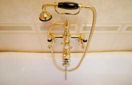 Apartament UNICAT, 5 camere, 160 mp, pentru PRETENTIOSI! 