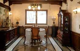 Apartament UNICAT, 5 camere, 160 mp, pentru PRETENTIOSI! 