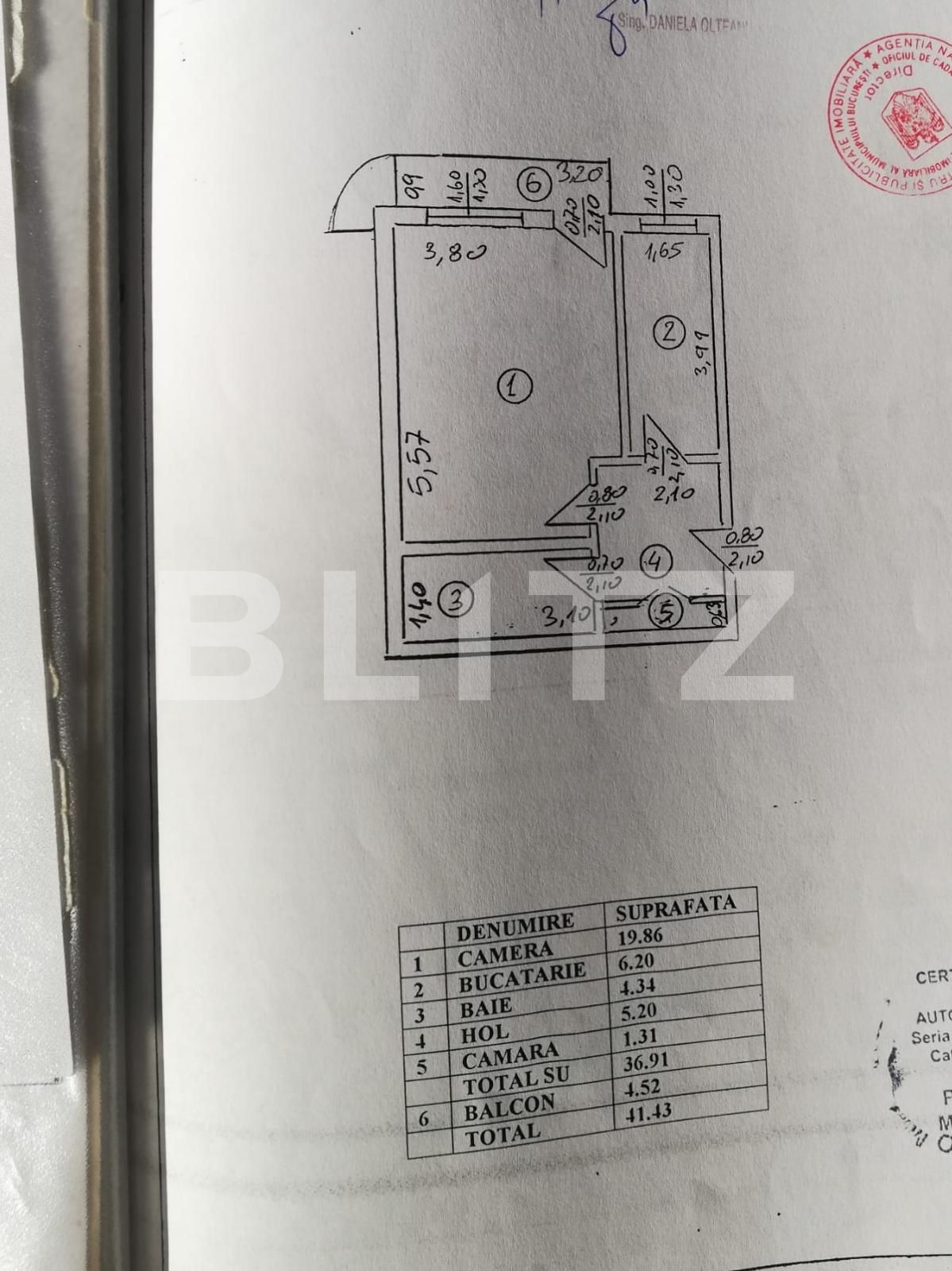 Garsoniera de 42 mp, etaj intermediar, zona Parcul Circului