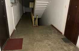 Garsoniera coheta la 3 minute de metrou Dristor