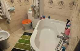 Casa 4 camere ansamblu rezidential, 2 locuri parcare, utilata si mobilata modern