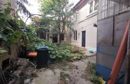 Apartament 5 camere in vila, 70 mp, zona Moșilor