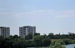 Apartament de 2 camere, vedere spre lac, zona buna