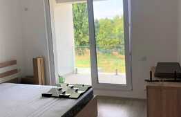 Apartament de 2 camere, vedere spre lac, zona buna