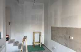 Apartament 3 camere, curte, centrală proprie, Bucurestii Noi