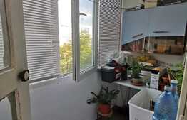 Apartament de 3 camere, 61 mp, la 2 minute de metroul Valea Ialomiței