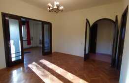 Apartament 4 camere spatioase, decomandat, 84 mp, în zona Piața Dorobanți