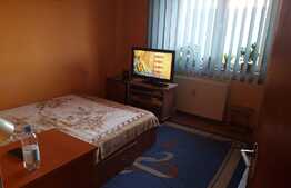Apartament 3 camere, 60 mp, decomandat, zona Titan