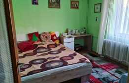 Apartament 3 camere, 60 mp, decomandat, zona Titan