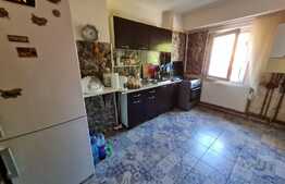 Apartament 3 camere, zona linistita