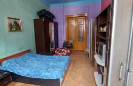 Apartament de 2 camere, 74 mp, zona Bd. Regina Elisabeta