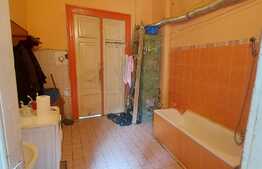 Apartament de 2 camere, 74 mp, zona Bd. Regina Elisabeta