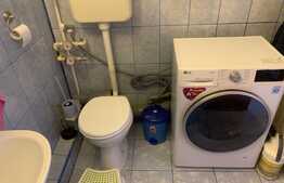 Apartament de 2 camere, decomandat, monolit, Delfininului 