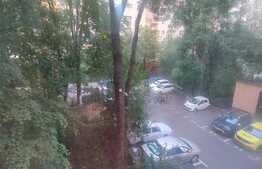 De vânzare apartament 3 camere, an de constructie 1980, 67 mp