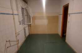 De vânzare apartament 3 camere, an de constructie 1980, 67 mp