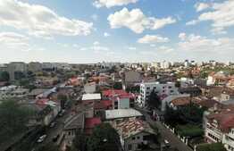 Apartament de 3 camere, 71 mp, zona Titulescu