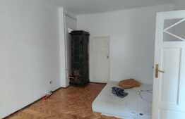Apartament in vila, 3 camere decomandat, zona Cotroceni