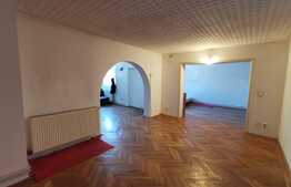 Apartament de 5 camere în vilă, 138 mp, zonă Ultracentrală