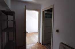 Apartament de 5 camere în vilă, 138 mp, zonă Ultracentrală